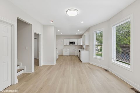 Tiny photo for 81 W 15th Street, Chicago Heights, IL 60411 (MLS # 12296160)