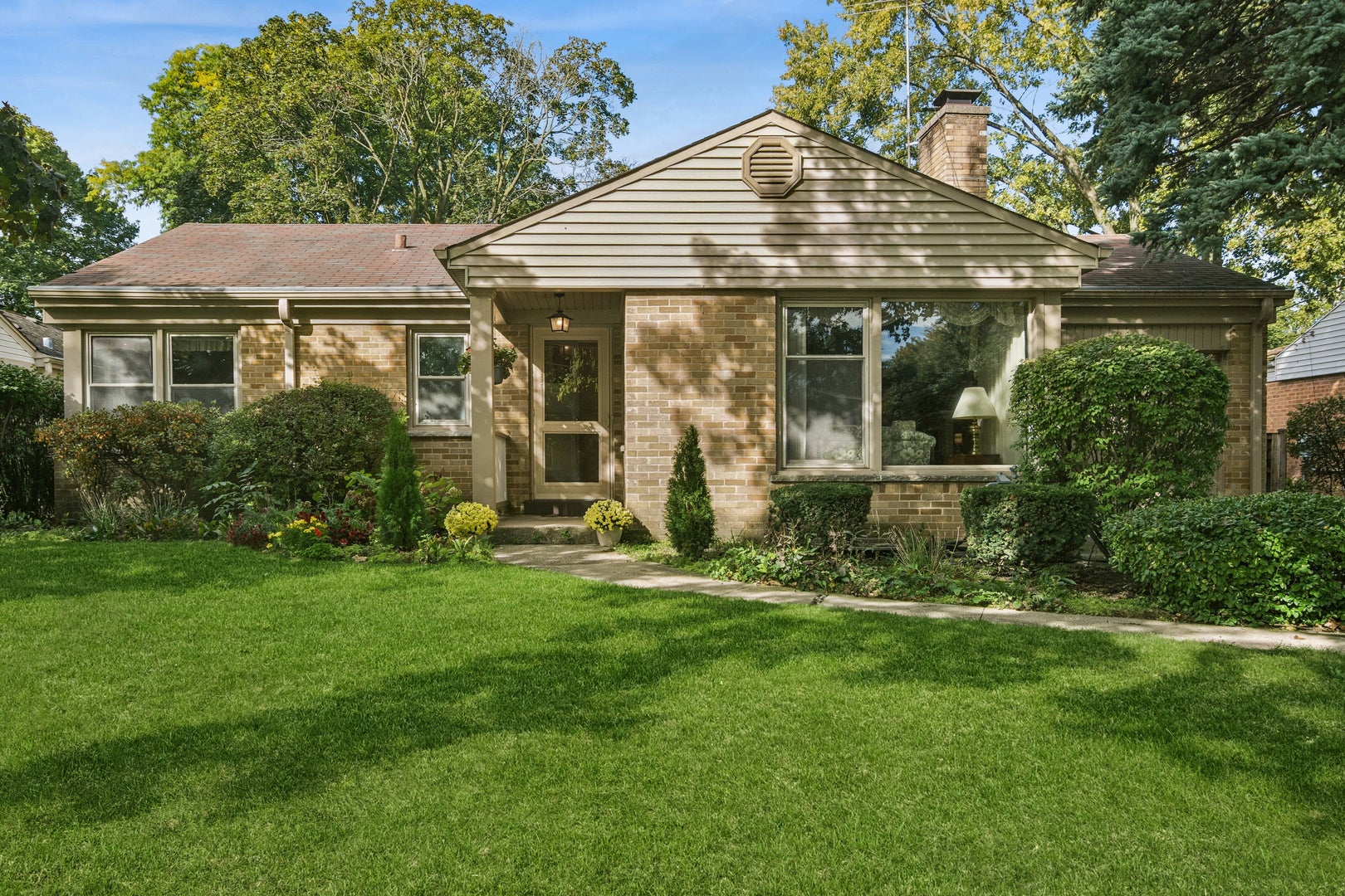 208 N Brighton Place