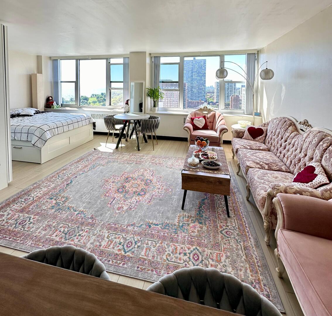 4250 N Marine Drive 2414