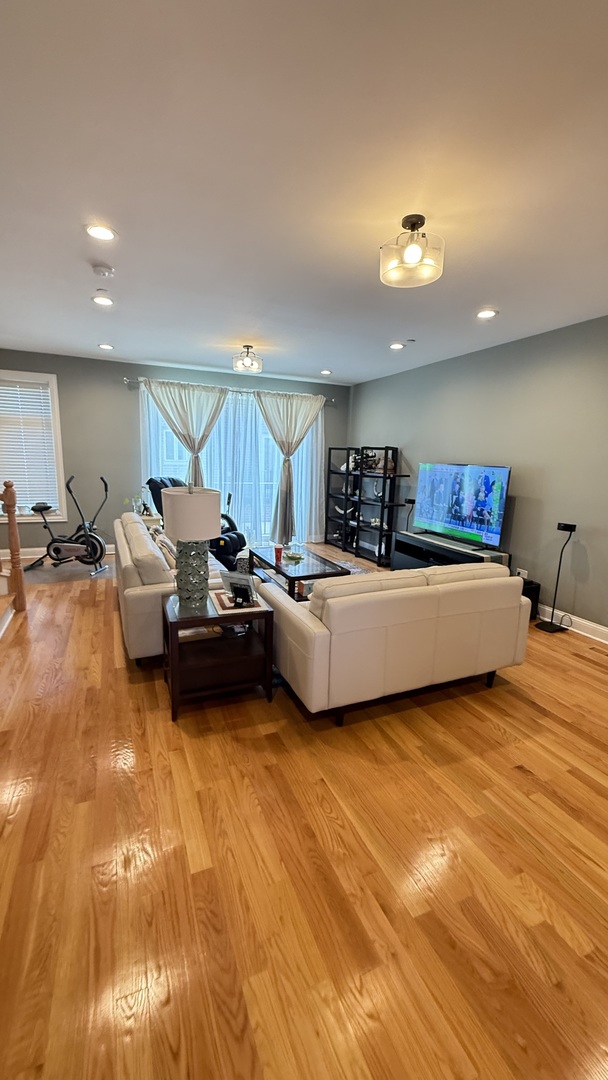 1538 W 34th Street G