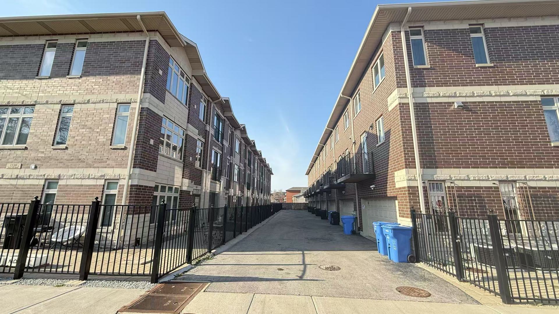 1538 W 34th Street G