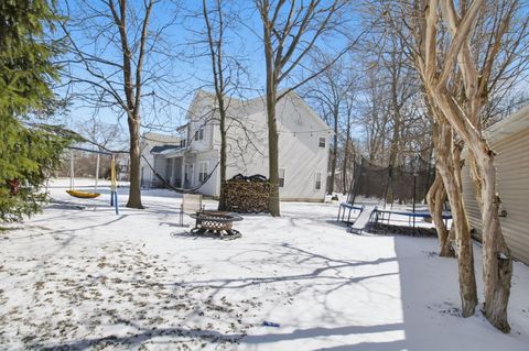 Tiny photo for 1022 Rosewood Drive, Carpentersville, IL 60110 (MLS # 12596957)