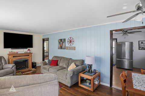 Tiny photo for 10816 Princess Avenue, Chicago Ridge, IL 60415 (MLS # 12534704)