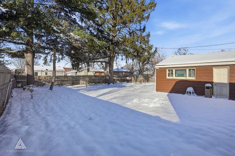 Tiny photo for 10816 Princess Avenue, Chicago Ridge, IL 60415 (MLS # 12534704)