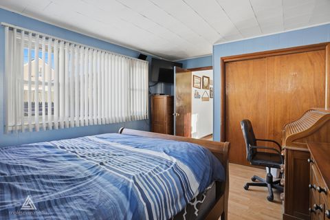 Tiny photo for 10816 Princess Avenue, Chicago Ridge, IL 60415 (MLS # 12534704)