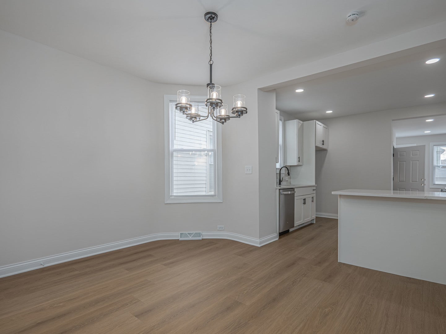 25 E 117th Place