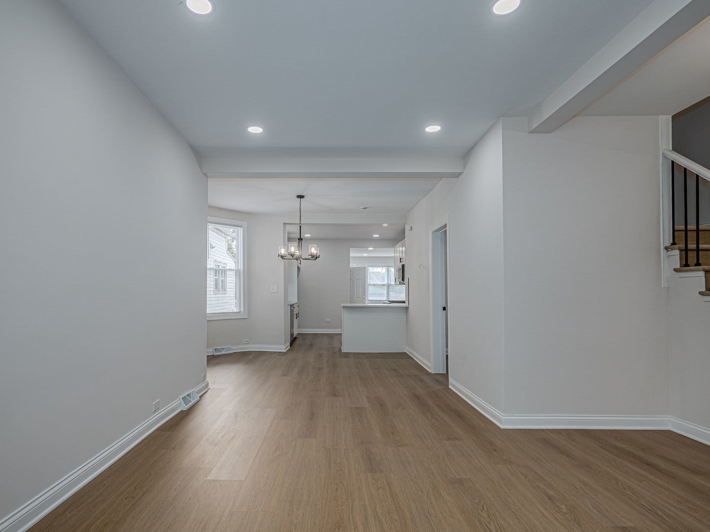 25 E 117th Place