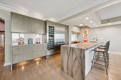 Tiny photo for 2130 N LINCOLN PARK WEST Avenue #8N, Chicago, IL 60614 (MLS # 12490806)