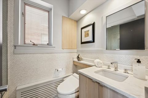Tiny photo for 2130 N LINCOLN PARK WEST Avenue #8N, Chicago, IL 60614 (MLS # 12490806)