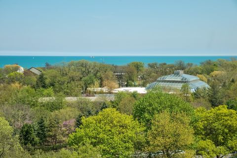 Tiny photo for 2130 N LINCOLN PARK WEST Avenue #8N, Chicago, IL 60614 (MLS # 12490806)