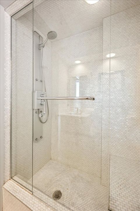 Tiny photo for 2130 N LINCOLN PARK WEST Avenue #8N, Chicago, IL 60614 (MLS # 12490806)