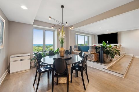 Tiny photo for 2130 N LINCOLN PARK WEST Avenue #8N, Chicago, IL 60614 (MLS # 12490806)