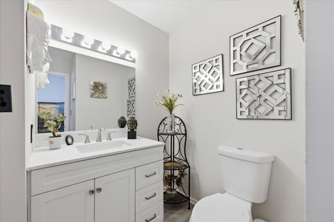 Tiny photo for 4119 White Ash Road, Crystal Lake, IL 60014 (MLS # 12595310)