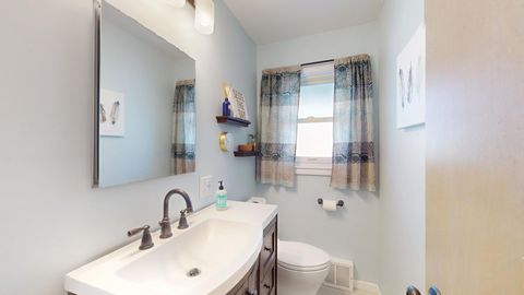 Tiny photo for 507 S I Oka Avenue, Mount Prospect, IL 60056 (MLS # 12564989)