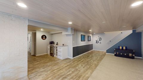 Tiny photo for 507 S I Oka Avenue, Mount Prospect, IL 60056 (MLS # 12564989)