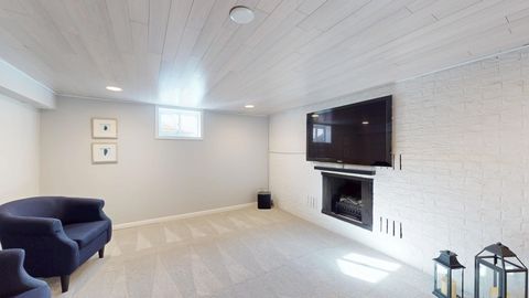 Tiny photo for 507 S I Oka Avenue, Mount Prospect, IL 60056 (MLS # 12564989)