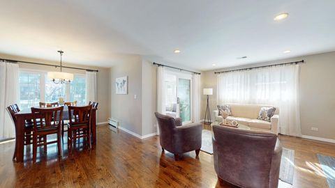 Tiny photo for 507 S I Oka Avenue, Mount Prospect, IL 60056 (MLS # 12564989)