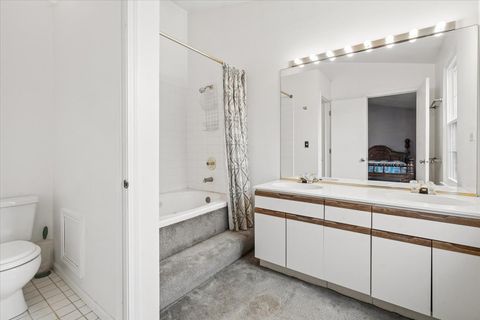 Tiny photo for 1530 Apple Grove Lane, Westmont, IL 60559 (MLS # 12587556)