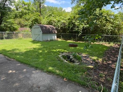 Tiny photo for 1023 W Laurel Street, Carbondale, IL 62901 (MLS # 12665850)