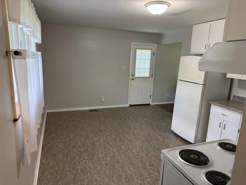 Tiny photo for 1023 W Laurel Street, Carbondale, IL 62901 (MLS # 12665850)