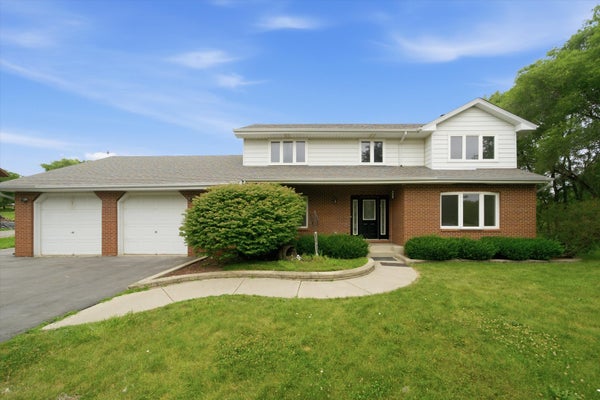 518 MEADOW CT, WINTHROP HARBOR, IL 60096 - Image f1a623b96da24ccc2c9764f7b2b1aeda/227836094
