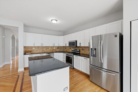 Tiny photo for 1270 Georgetown Way, Vernon Hills, IL 60061 (MLS # 12650000)