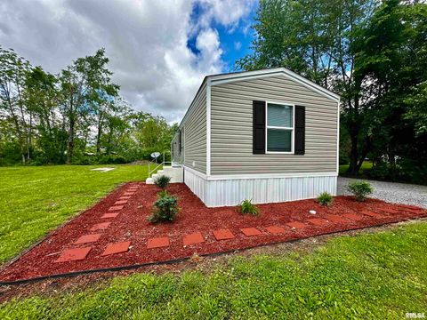 Tiny photo for 806 & 808 BOYD Street, Eldorado, IL 62930 (MLS # QC4269425)