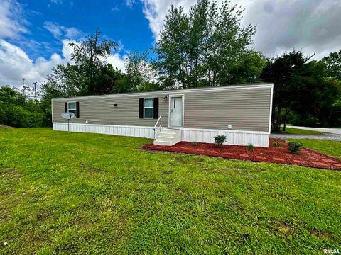 Photo of 806 & 808 BOYD Street, Eldorado, IL 62930 (MLS # QC4269425)