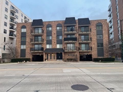 A home in Des Plaines