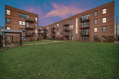 Tiny photo for 5230 N Campbell Avenue #1A, Chicago, IL 60625 (MLS # 12585814)