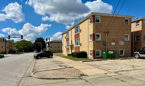 Tiny photo for 2263 S 17th Avenue, North Riverside, IL 60546 (MLS # 12618214)