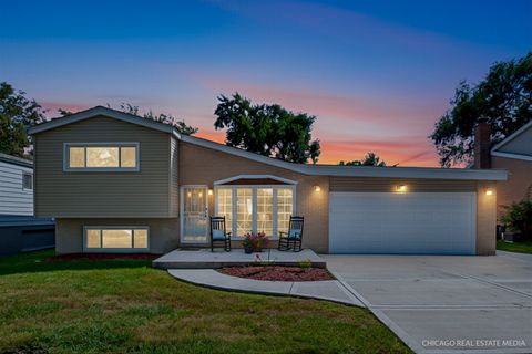 117 E Vermont Street Villa Park IL 60181