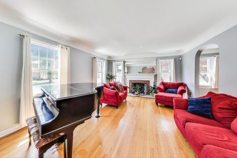 Tiny photo for 9116 S Claremont Street, Chicago, IL 60643 (MLS # 12514824)