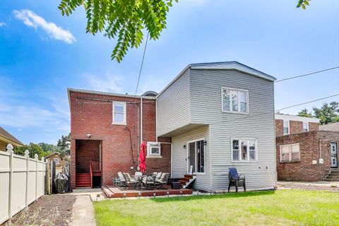 Tiny photo for 9116 S Claremont Street, Chicago, IL 60643 (MLS # 12514824)
