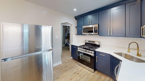 Tiny photo for 1021 W Vermont Avenue, Chicago, IL 60827 (MLS # 12534465)