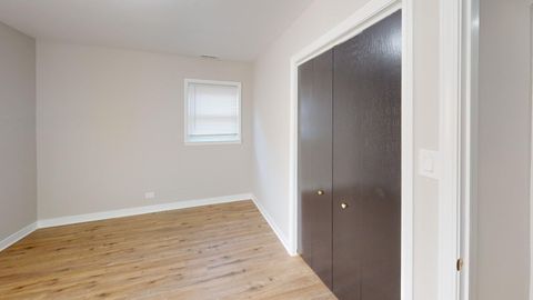 Tiny photo for 1021 W Vermont Avenue, Chicago, IL 60827 (MLS # 12534465)