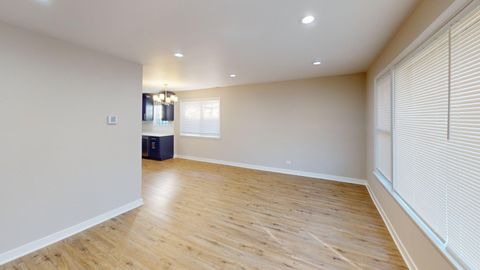 Tiny photo for 1021 W Vermont Avenue, Chicago, IL 60827 (MLS # 12534465)