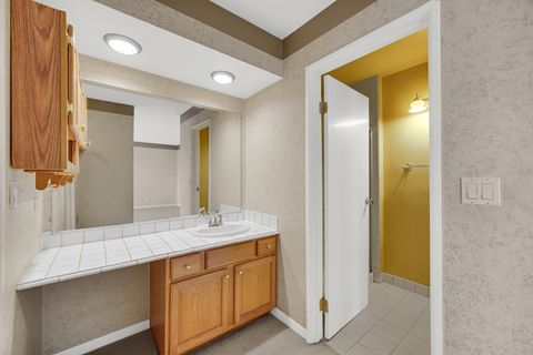 Tiny photo for 140 Leslie Lane, Bolingbrook, IL 60440 (MLS # 12616233)