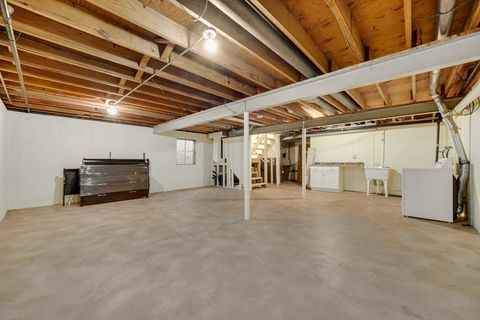 Tiny photo for 140 Leslie Lane, Bolingbrook, IL 60440 (MLS # 12616233)