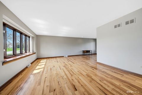 Tiny photo for 8248 W 141st Street, Orland Park, IL 60462 (MLS # 12615673)