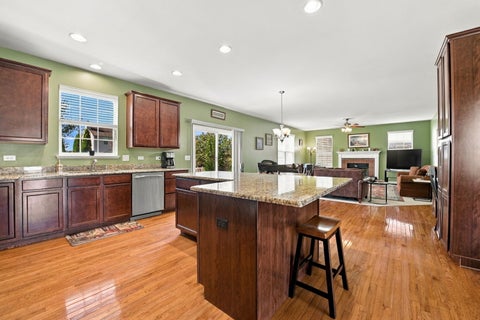 Tiny photo for 1113 Trillium Lane, Shorewood, IL 60404 (MLS # 12788339)