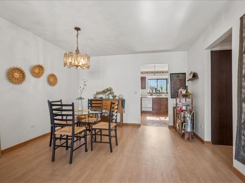 Tiny photo for 3266 Sanders Road #6F, Northbrook, IL 60062 (MLS # 12539758)