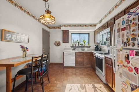 Tiny photo for 3266 Sanders Road #6F, Northbrook, IL 60062 (MLS # 12539758)