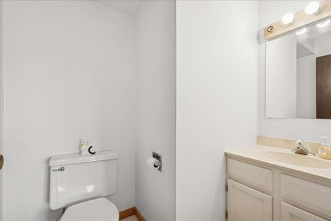 Tiny photo for 3266 Sanders Road #6F, Northbrook, IL 60062 (MLS # 12539758)