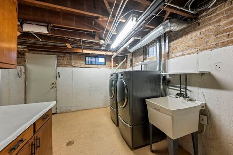 Tiny photo for 5708 N Austin Avenue, Chicago, IL 60646 (MLS # 12523087)