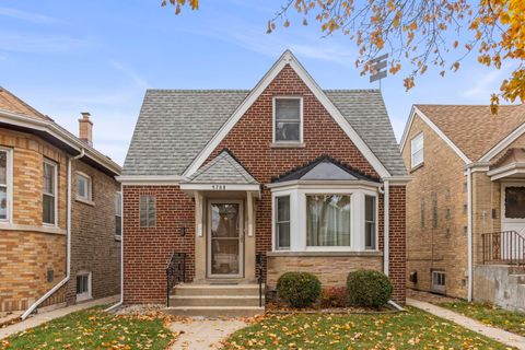 Tiny photo for 5708 N Austin Avenue, Chicago, IL 60646 (MLS # 12523087)