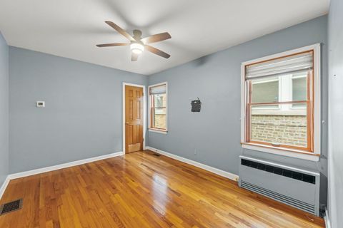 Tiny photo for 5708 N Austin Avenue, Chicago, IL 60646 (MLS # 12523087)
