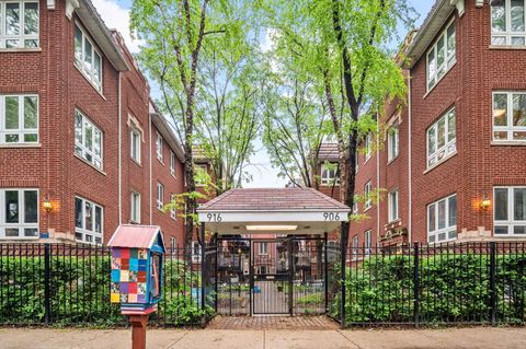 908 W AGATITE Avenue GN Chicago IL 60640