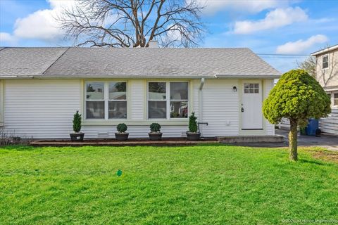 Tiny photo for 4059 W 90th Street, Hometown, IL 60456 (MLS # 12610627)