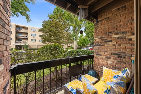 Tiny photo for 420 S HOME Avenue #109N, Oak Park, IL 60302 (MLS # 12768293)